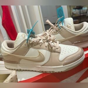 W NIKE DUNK LOW TWIST